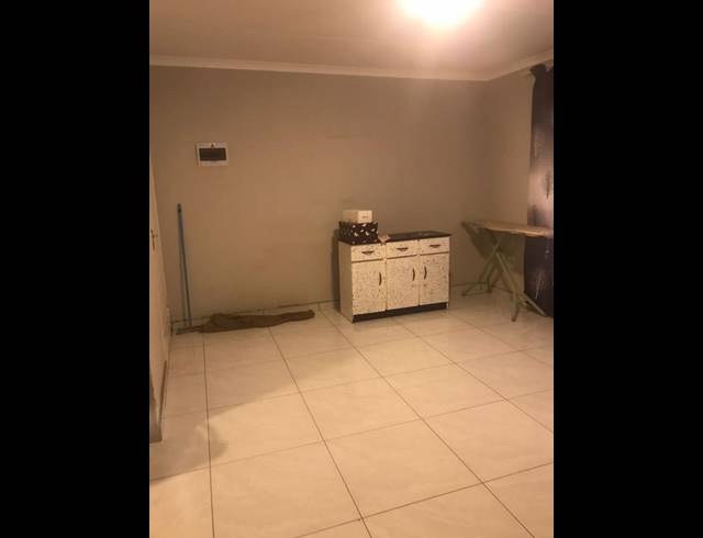 3 BEDROOM HOUSE FOR SALE IN CRYSTAL PARK